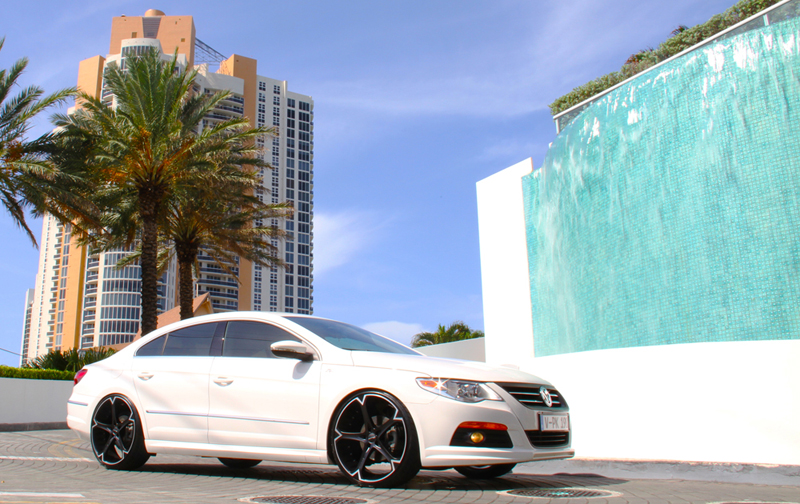 Giovanna Dalar-5V on Volkswagen Passat CC